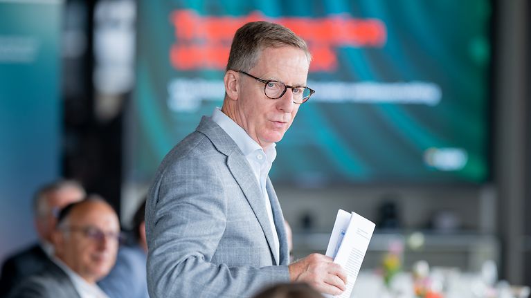 „Es geht um die Erhaltung des Wohlstands in Deutschland „Es geht um die Erhaltung des Wohlstands in Deutschland