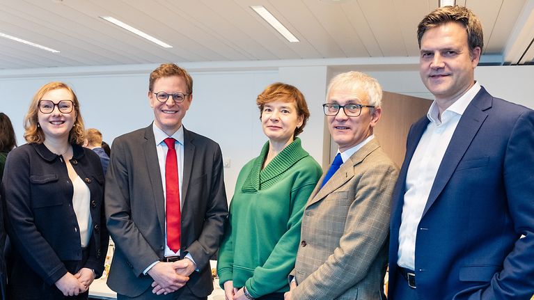 Private funding for public infrastructure: How institutional investors can contribute to a resilient Europe (© Geoffrey Fritsch )