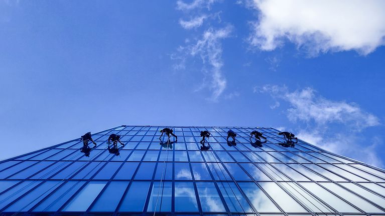 Simplify. Compete. Lead. – An independent Europe needs strong insurers (© gettyimages / CharlieChesvick)