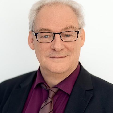 Dr. Manfred Sternberg (© Marko Bußmann)